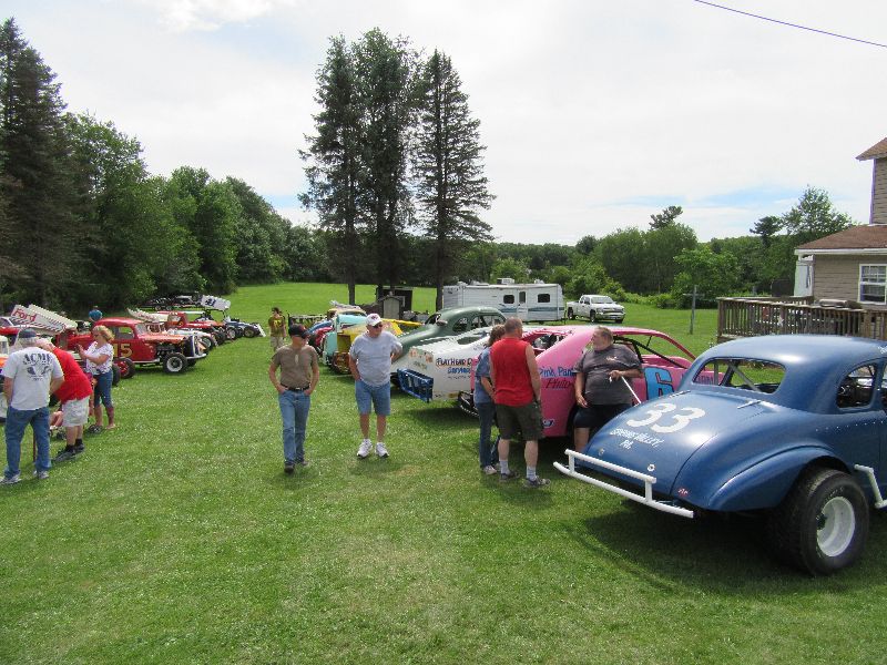 Bud Garvey's Car Show/CruiseIn Automotive Forum