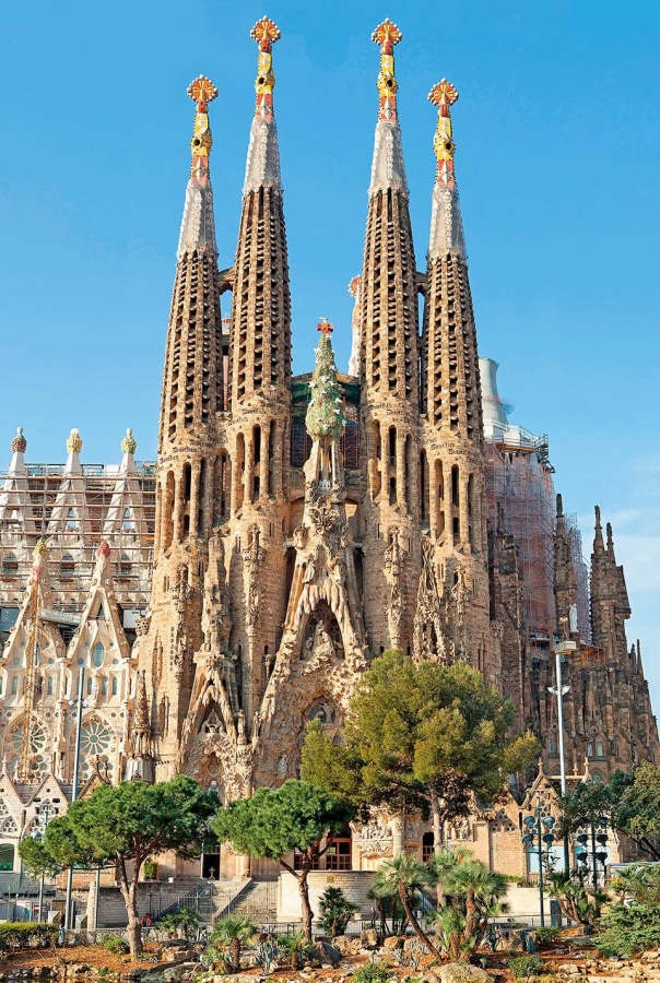 A Look at the Complete Works of Antoni Gaudí.png